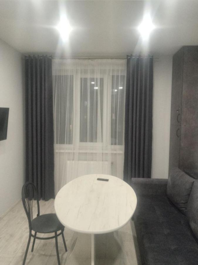 Appartement Як Вдома ! à Oujhorod Extérieur photo