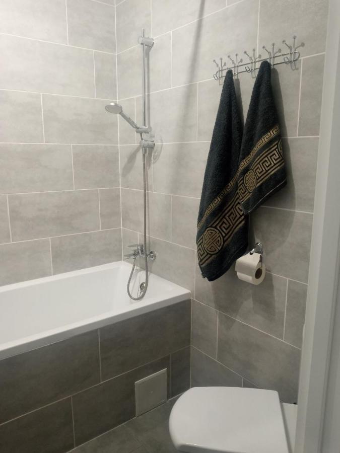 Appartement Як Вдома ! à Oujhorod Extérieur photo